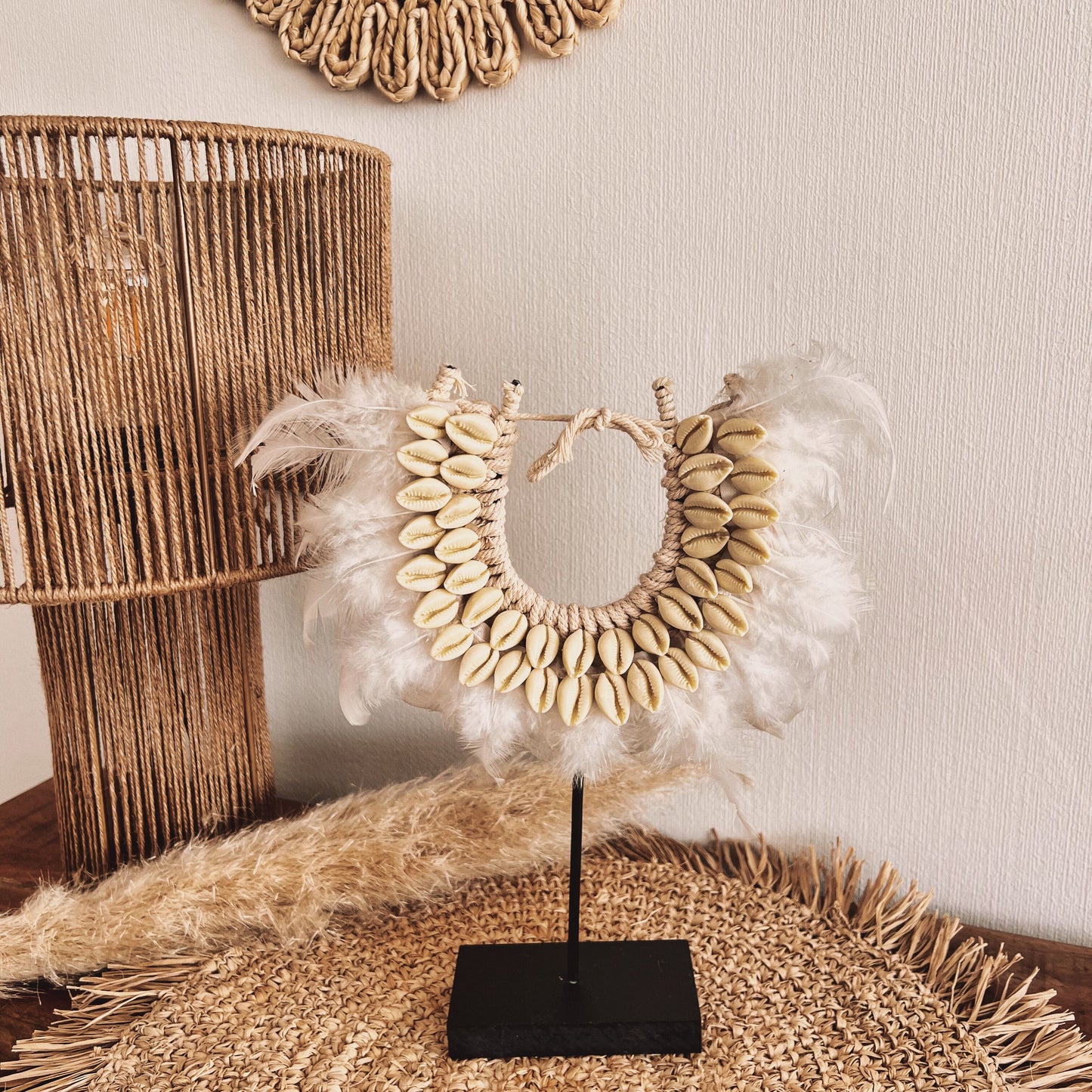 Dekoständer mit Federn