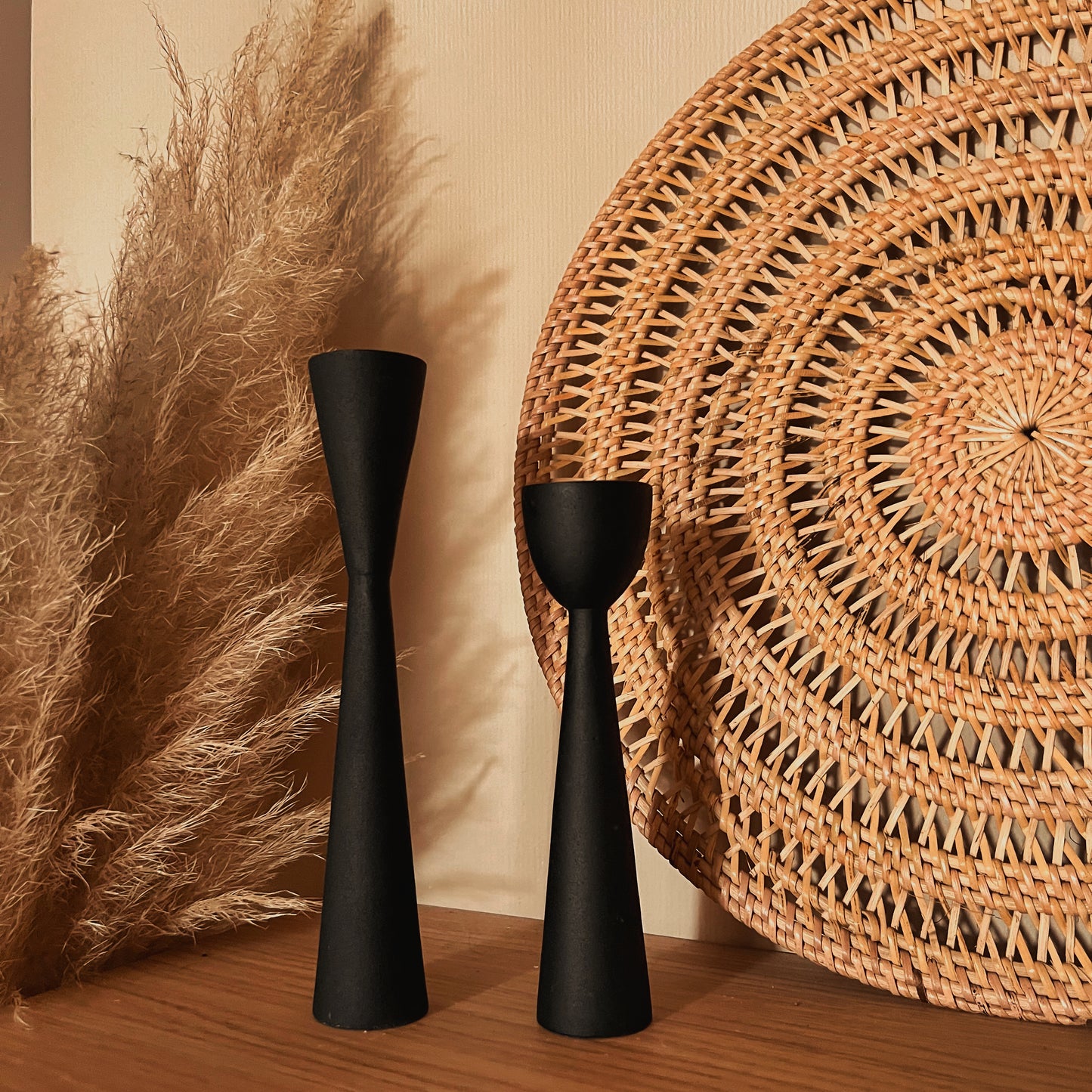 Kerzenständer "Dame"