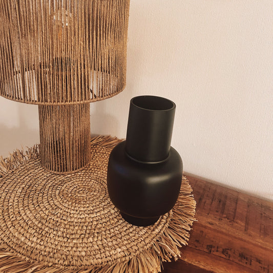 Vase schwarz 2geteilt