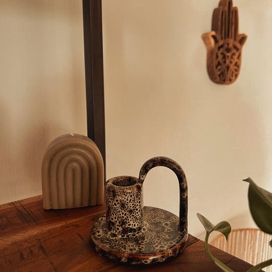 Kerzenständer aus Steingut